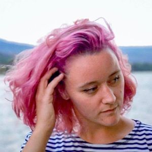 Meet your Posher, Becca